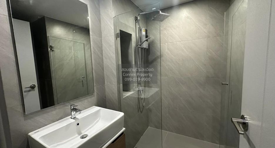 Wohnung zur Miete mit 1 Zimmer in Bang Rak, Bangkok