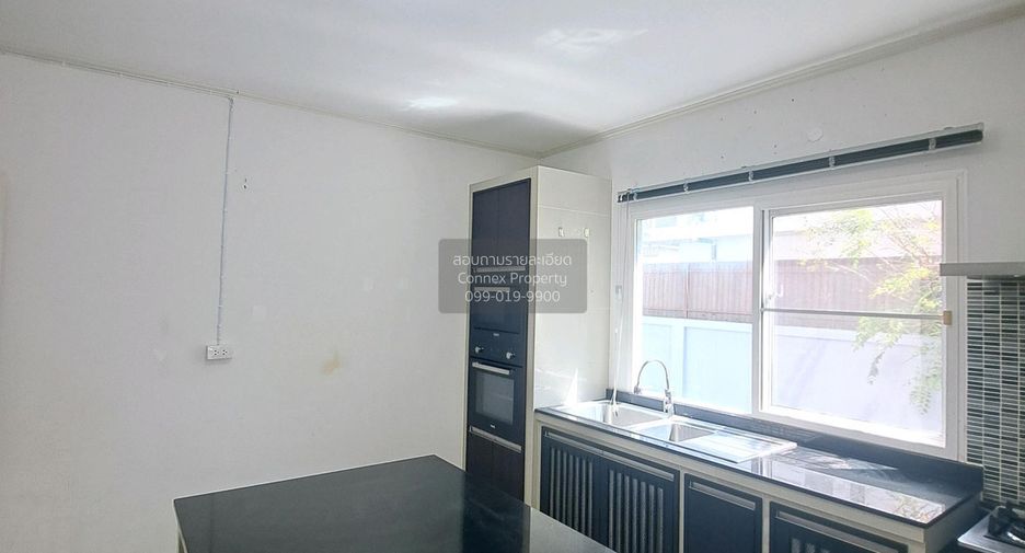 Casa en alquiler de 4 habitaciones en Min Buri, Bangkok
