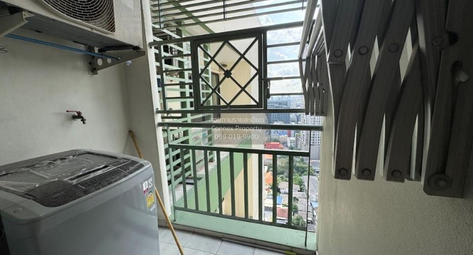 For rent 2 bedrooms condo in Phaya Thai, Bangkok