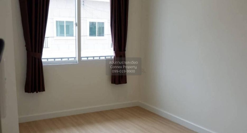 For rent 3 bedrooms townhouse in Bang Phli, Samut Prakan