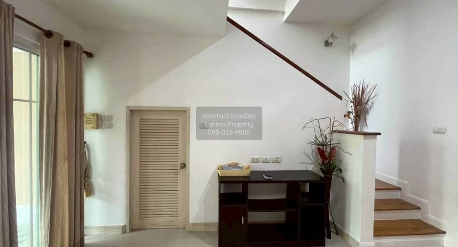 For rent 3 bedrooms townhouse in Prawet, Bangkok