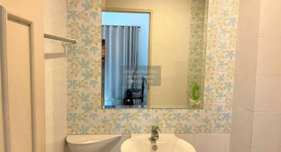 For rent 3 bedrooms townhouse in Prawet, Bangkok