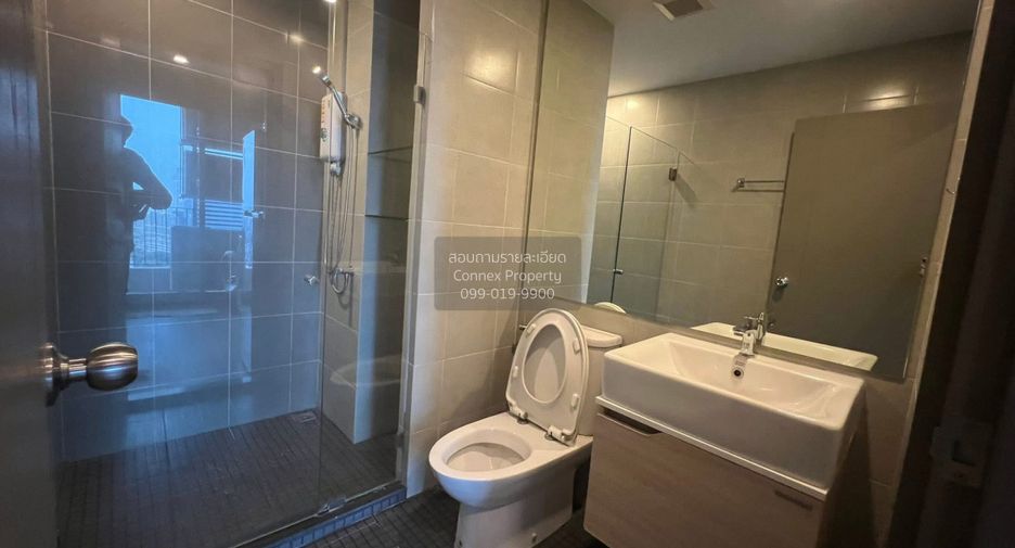 For rent 2 bedrooms condo in Bang Na, Bangkok