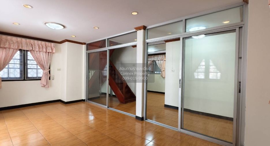 出租 4 卧室 独立屋 在 Wang Thong Lang, 曼谷