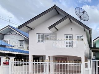 出租 4 卧室 独立屋 在 Wang Thong Lang, 曼谷