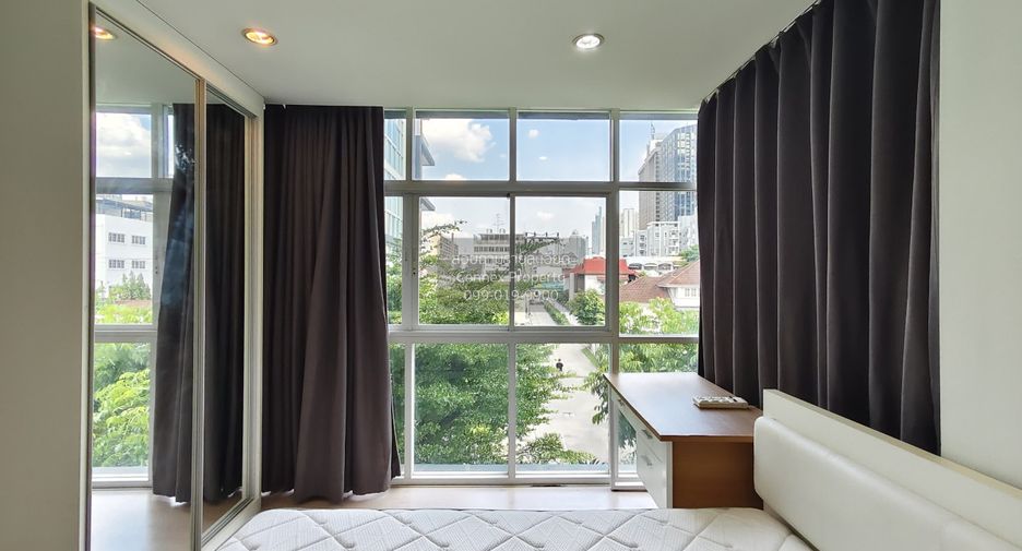 For rent 1 bed condo in Khlong San, Bangkok