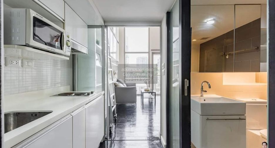 For rent 1 bed condo in Khlong Toei, Bangkok