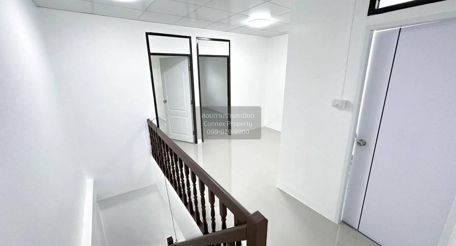 Reihenhaus zur Miete mit 3 Zimmer in Phra Khanong, Bangkok