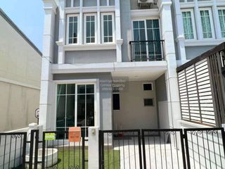 For rent 2 bedrooms townhouse in Prawet, Bangkok