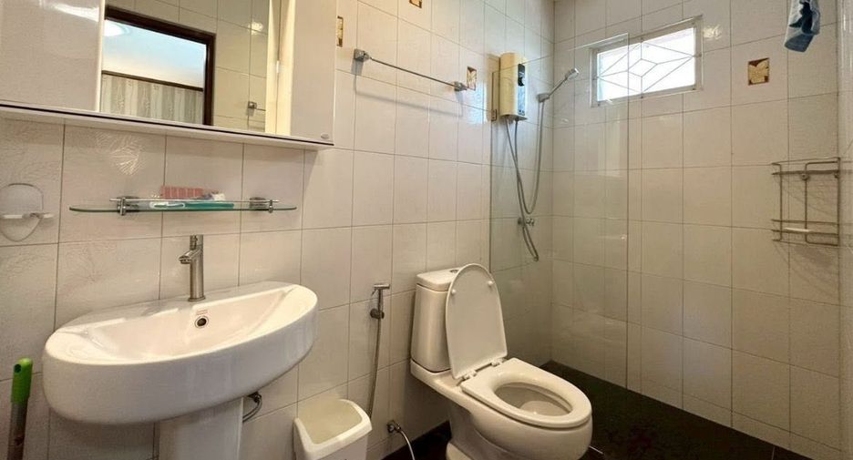 For sale 3 bedrooms house in Hua Hin, Prachuap Khiri Khan