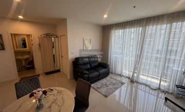 Condo en alquiler de 2 habitaciones 
