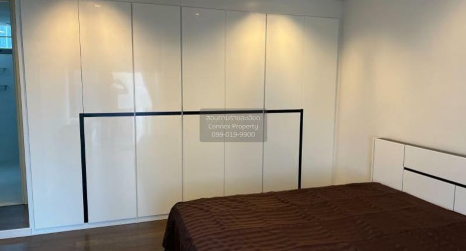 For rent 2 bedrooms condo in Sathon, Bangkok