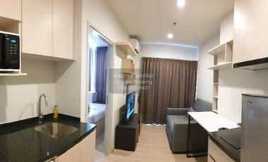 Wohnung zur Miete mit 1 Zimmer in Huai Khwang, Bangkok
