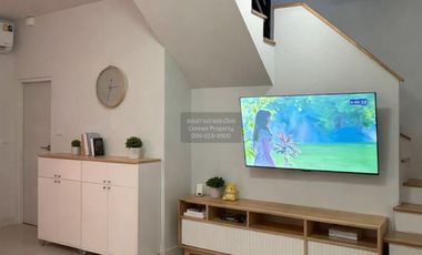 For rent 3 bedrooms townhouse in Bang Phli, Samut Prakan