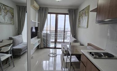 Condo en alquiler de 1 habitaciones en Bang Na, Bangkok
