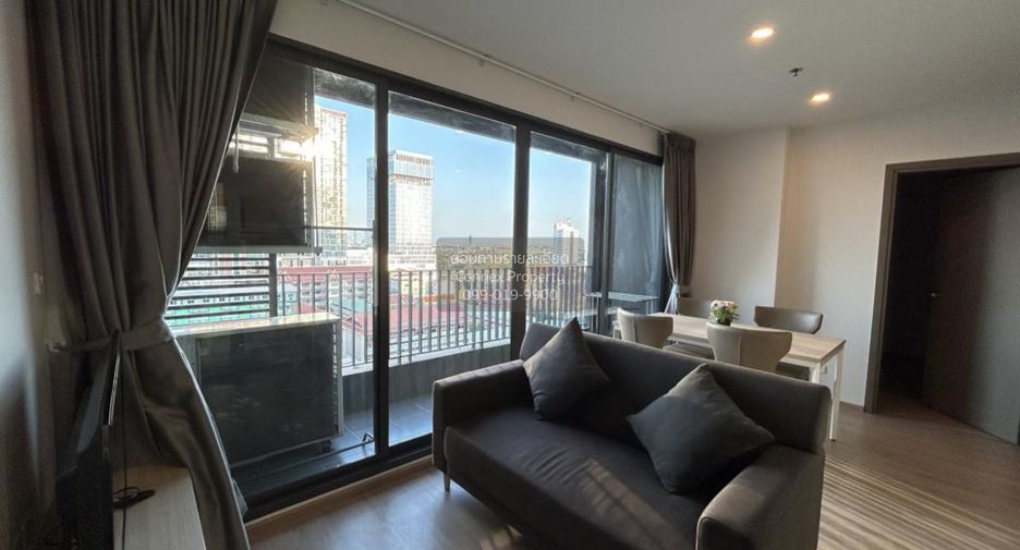 Condo en alquiler de 2 habitaciones en Bang Na, Bangkok