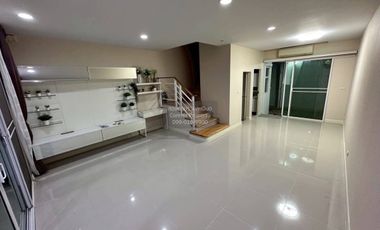 For rent 3 ベッドルーム townhouse in Rat Burana, Bangkok