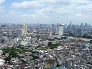 For rent 2 bedrooms condo in Khlong San, Bangkok