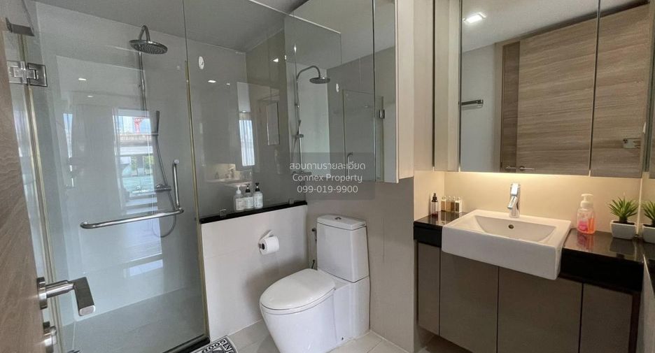 For rent 2 bedrooms condo in Pathum Wan, Bangkok