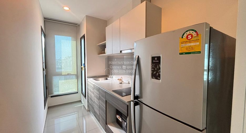 For rent 2 bedrooms condo in Huai Khwang, Bangkok