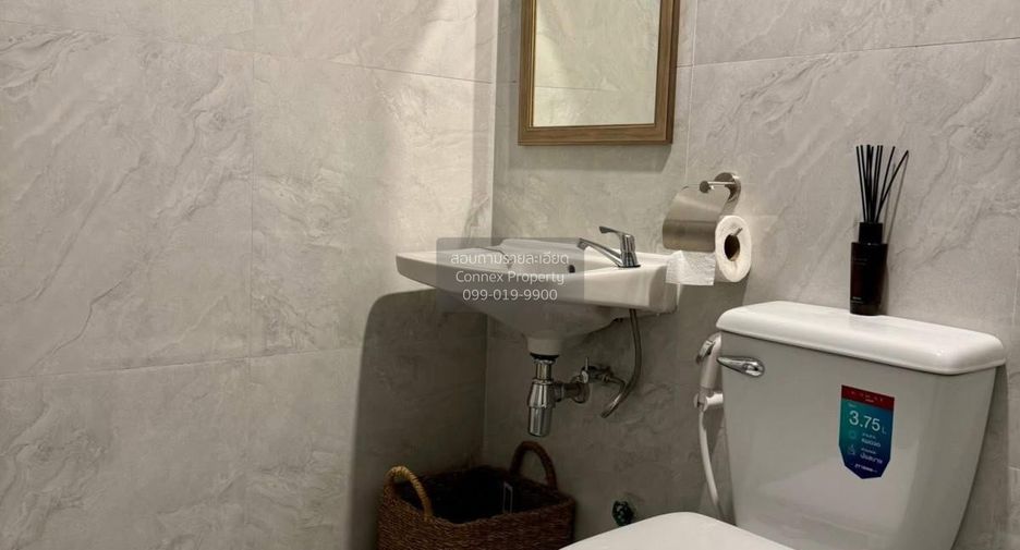 Reihenhaus zur Miete mit 4 Zimmer in Bangkok Noi, Bangkok
