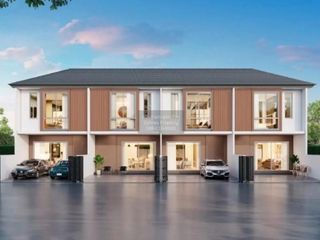 For rent 3 bedrooms townhouse in Phra Samut Chedi, Samut Prakan