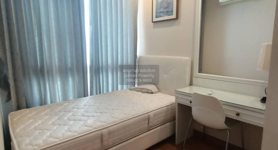 For rent 2 bedrooms condo in Phra Khanong, Bangkok