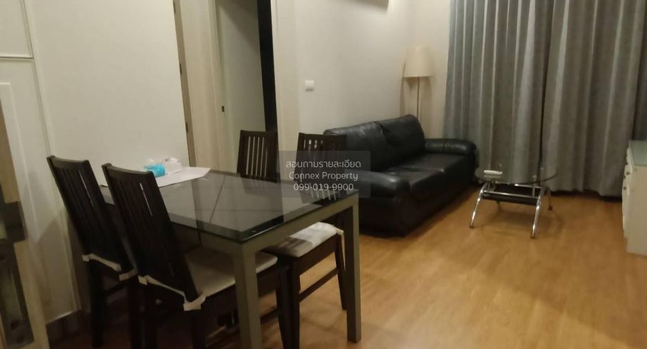 For rent 2 bedrooms condo in Phra Khanong, Bangkok