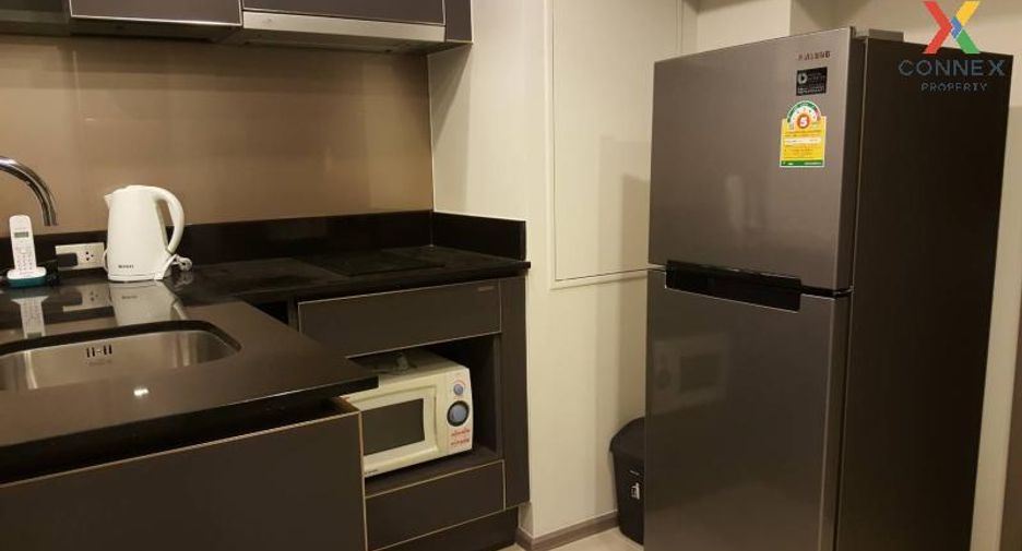 Condo en alquiler de 1 habitaciones en Khlong San, Bangkok