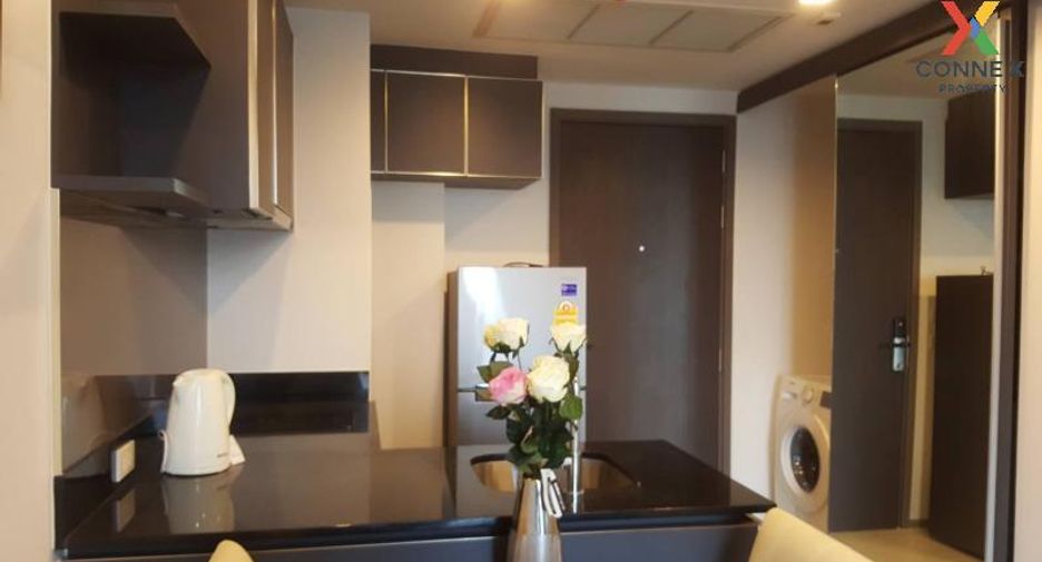 Condo en alquiler de 1 habitaciones en Khlong San, Bangkok