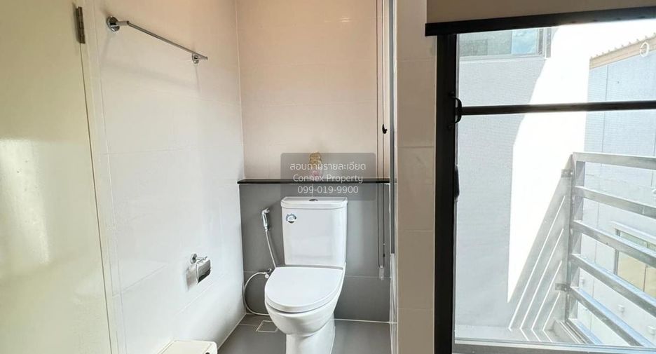 For rent 2 bedrooms townhouse in Saphan Sung, Bangkok