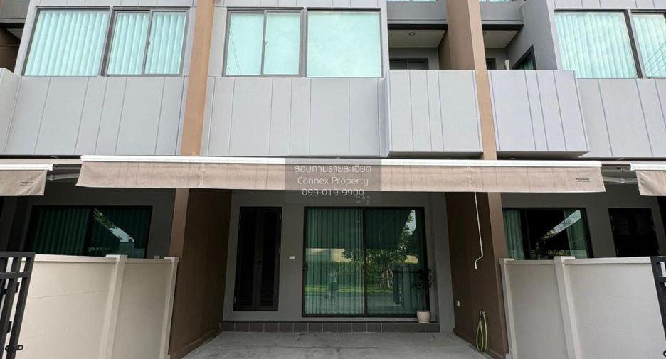For rent 2 bedrooms townhouse in Saphan Sung, Bangkok