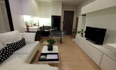 Wohnung zur Miete mit 1 Zimmer in Khlong San, Bangkok