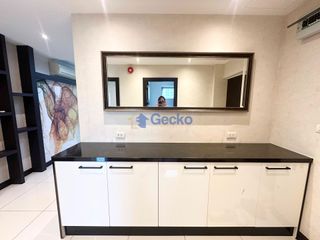 For rent 2 bedrooms condo in Bang Saray, Pattaya