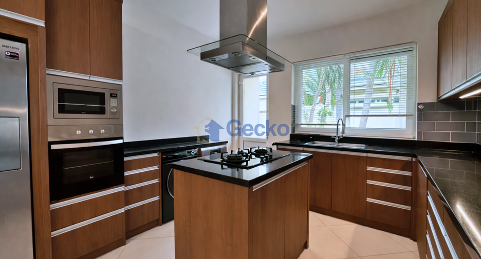 Haus zur Miete mit 4 Zimmer in East Pattaya, Pattaya