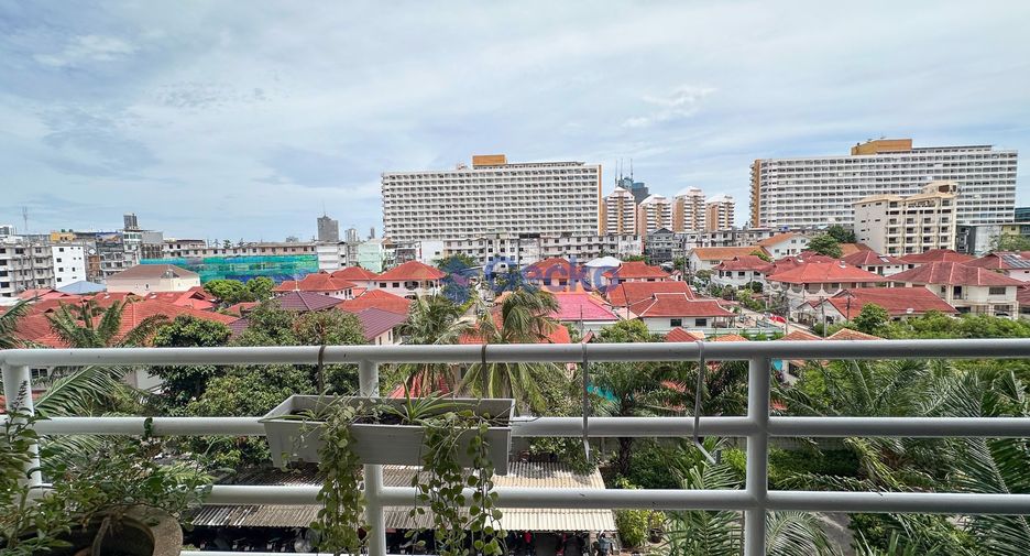 For sale 2 bedrooms condo in Jomtien, Pattaya