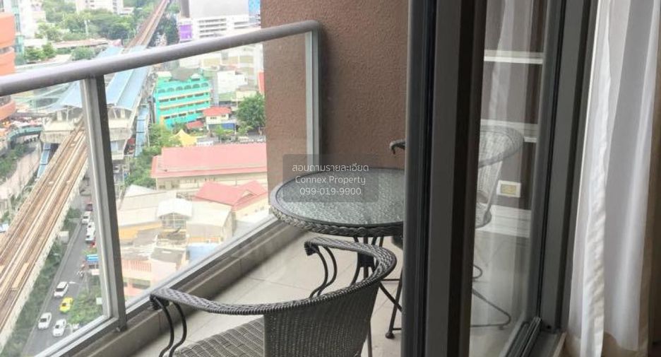 For rent 2 bedrooms condo in Khlong Toei, Bangkok