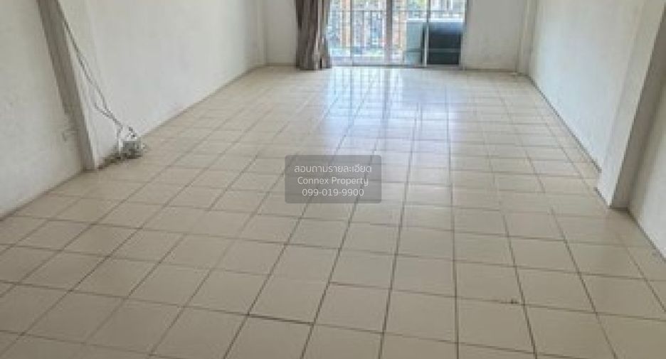 For rent 4 ベッドルーム retail Space in Mueang Nonthaburi, Nonthaburi
