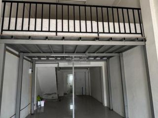 For rent 4 ベッドルーム retail Space in Mueang Nonthaburi, Nonthaburi