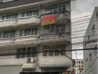 For rent 4 ベッドルーム retail Space in Mueang Nonthaburi, Nonthaburi