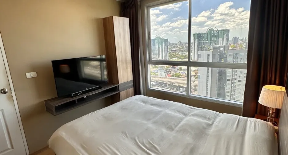 For sale 1 bed condo in Watthana, Bangkok