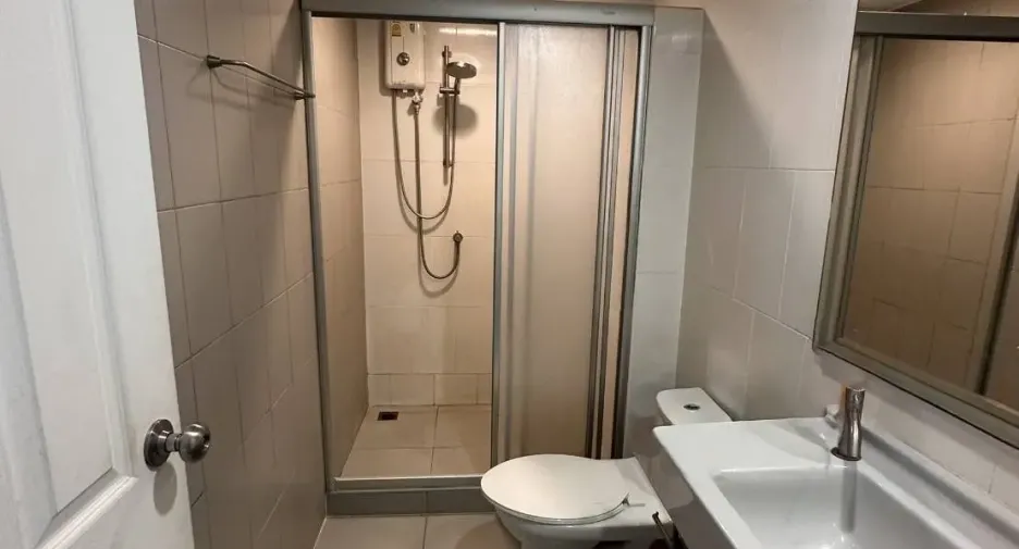 For sale 1 bed condo in Watthana, Bangkok