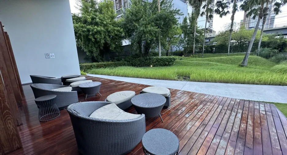 For sale 1 bed condo in Watthana, Bangkok