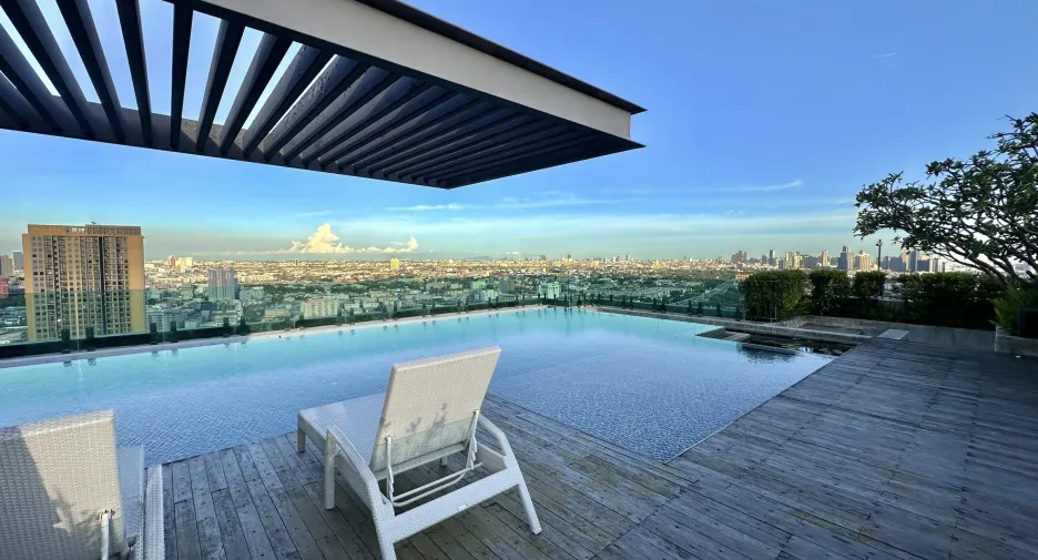 For sale 1 bed condo in Watthana, Bangkok
