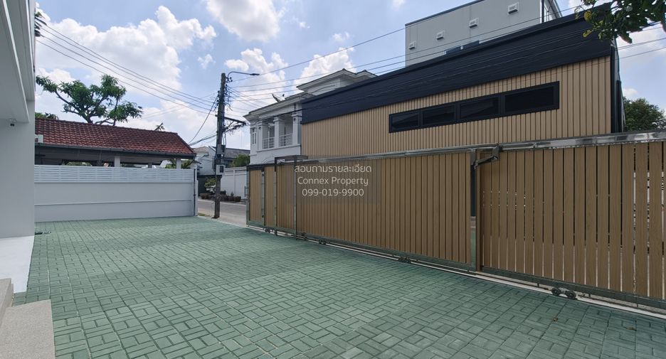 Haus zur Miete mit 4 Zimmer in Huai Khwang, Bangkok