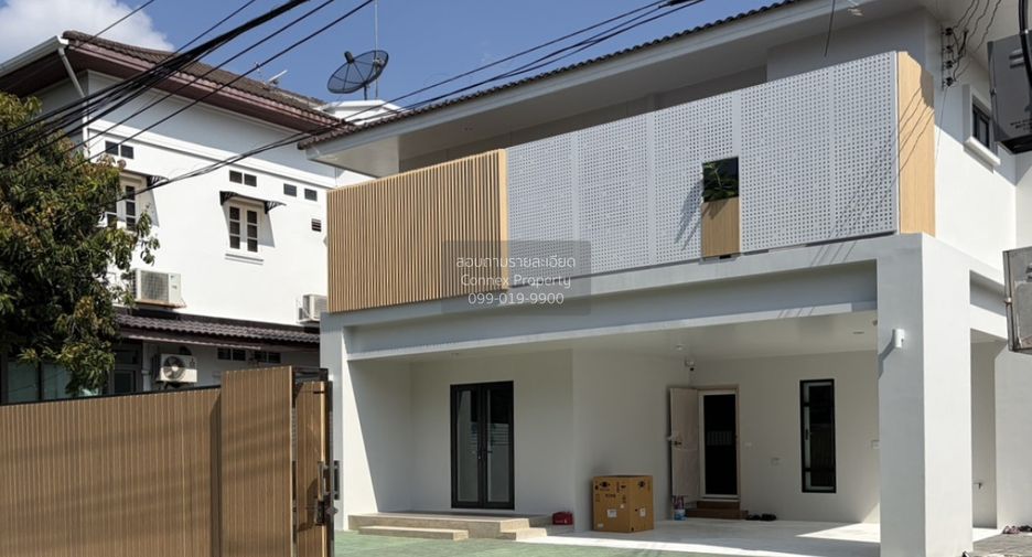 Haus zur Miete mit 4 Zimmer in Huai Khwang, Bangkok