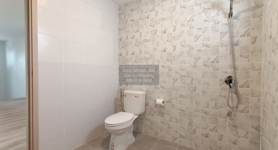 Haus zur Miete mit 4 Zimmer in Huai Khwang, Bangkok