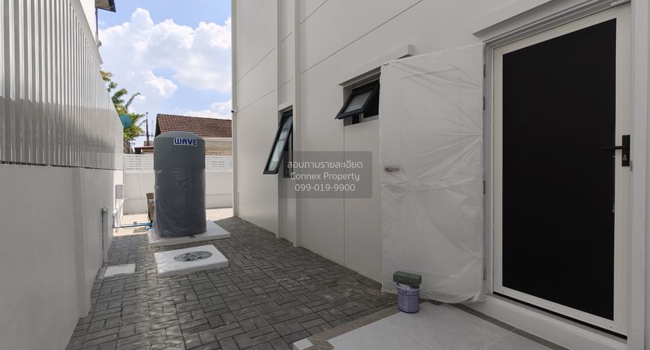Haus zur Miete mit 4 Zimmer in Huai Khwang, Bangkok