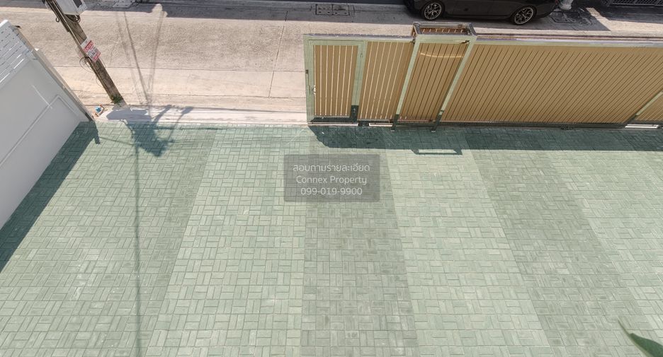 Haus zur Miete mit 4 Zimmer in Huai Khwang, Bangkok