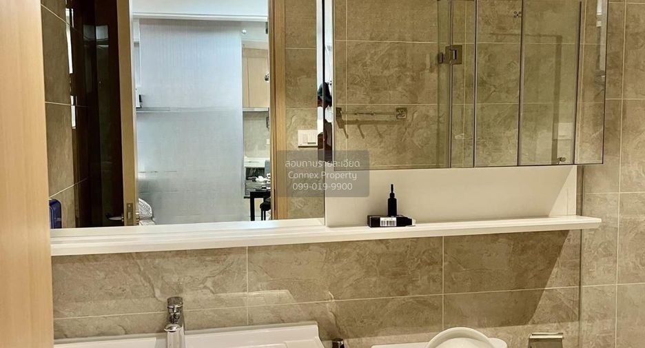 For rent 1 bed condo in Yan Nawa, Bangkok